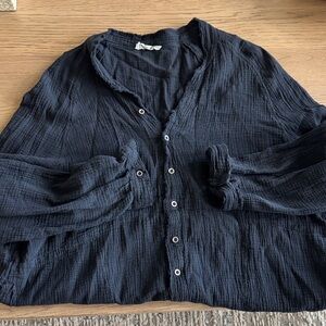 Peach Love California Black Blouse